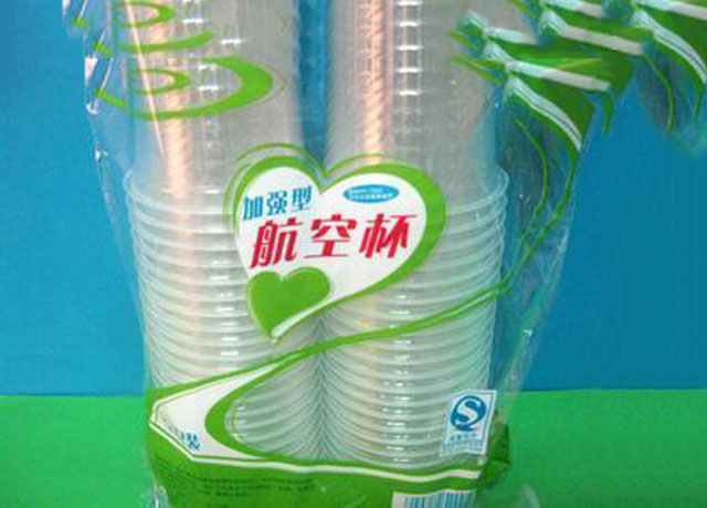 对于塑料杯包装机将来的成长趋向